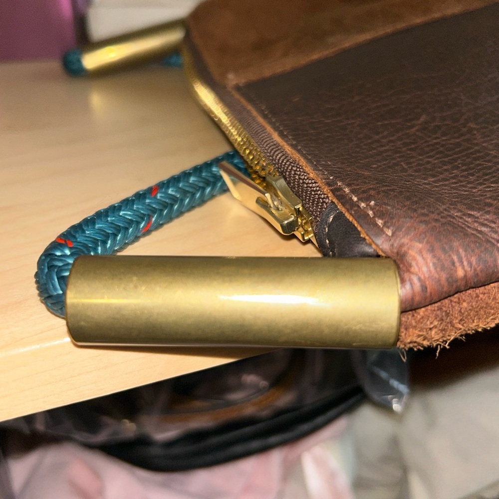 Wildwood Oyster Co. Brown Leather Crossbody - Picture 8 of 13